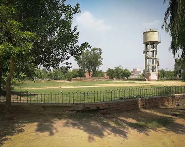 Read more about the article Muhafiz Town Park, Sargodha
