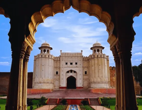 Read more about the article Top 10 Places to Visit in Punjab in 2024