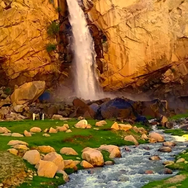 Read more about the article Khamosh Waterfall