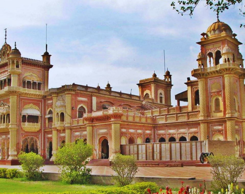 You are currently viewing Faiz Mahal, Khairpur
