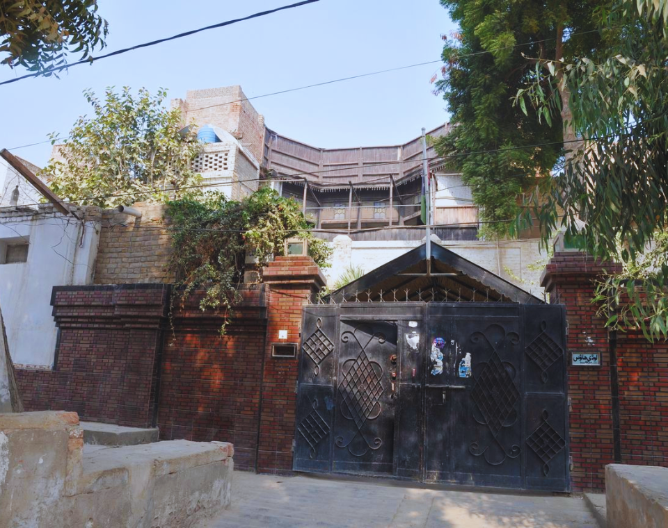 You are currently viewing Lodhi House, Shikarpur