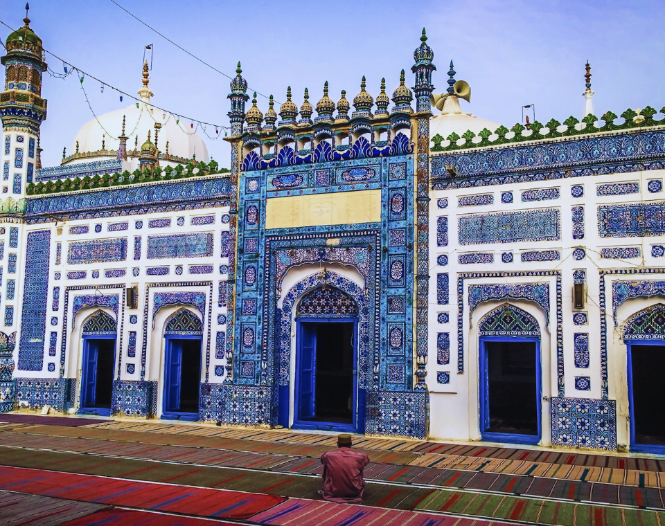 You are currently viewing Shrine of Shah Abdul Latif Bhittai, Matiari